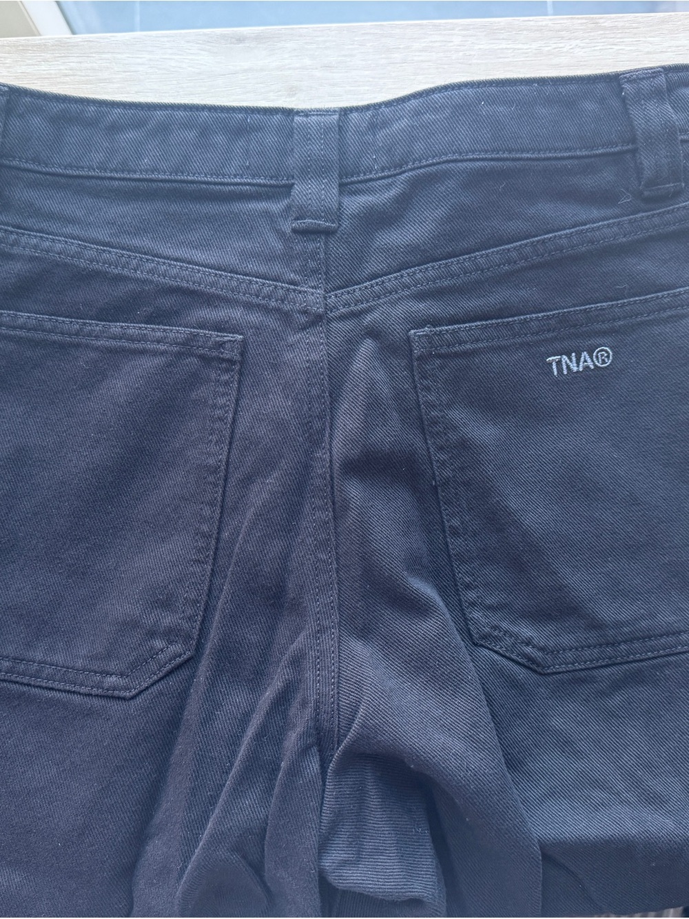 Aritzia TNABlack Raw-Hem Women's Skirt - Picture 2 of 3